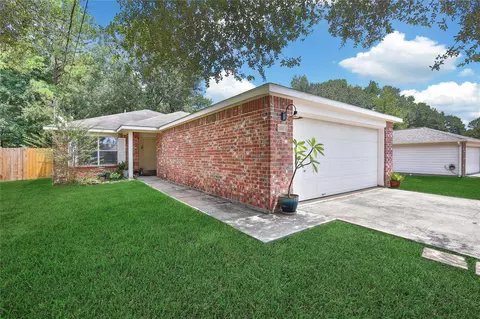 16389 Sun View Ln, Conroe, TX 77302 photo 1