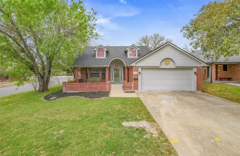 2022 Wilderland Cir, Bryan, TX 77807
