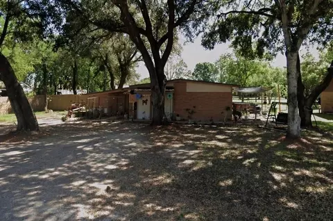 116 Lindsey Ave, Bay City, TX 77414