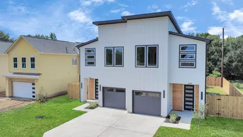 5218 Higgins St #A/B, Houston, TX 77033