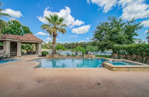 Exterior - 26 Post Shadow Estate Dr, Spring, TX 77389 photo 11 of 11