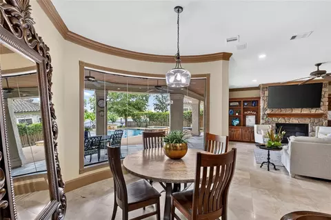 Dining - 26 Post Shadow Estate Dr, Spring, TX 77389 photo 2 of 2