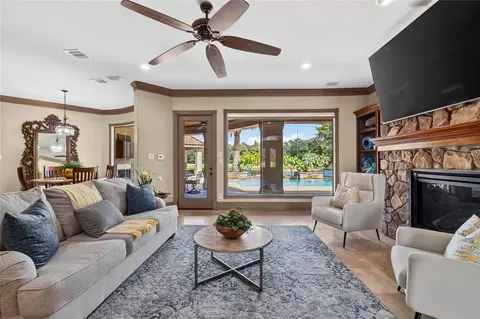 Living - 26 Post Shadow Estate Dr, Spring, TX 77389 photo 1 of 4