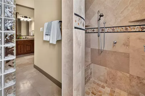 Bath - 26 Post Shadow Estate Dr, Spring, TX 77389 photo 2 of 6
