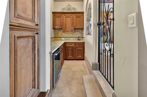 Entry Way - 26 Post Shadow Estate Dr, Spring, TX 77389 photo 4 of 6