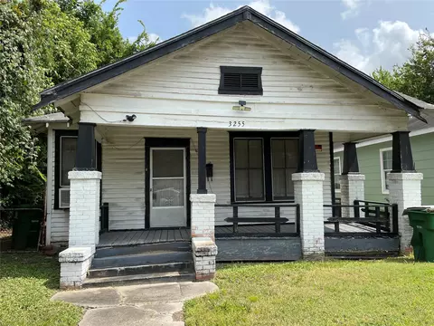3255 Reeves St, Houston, TX 77004