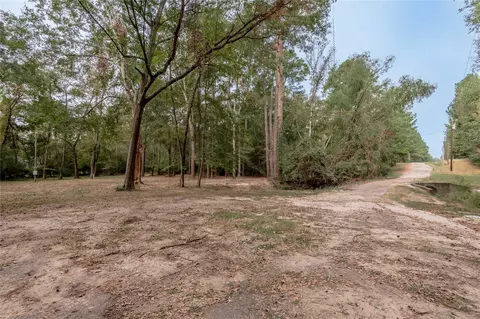 525 Canadian Dr, Trinity, TX 75862 photo 12