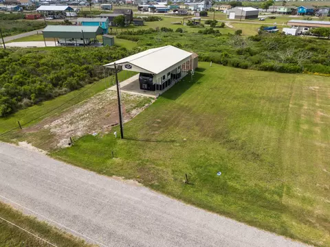 1520 Marlin Dr, Sargent, TX 77414