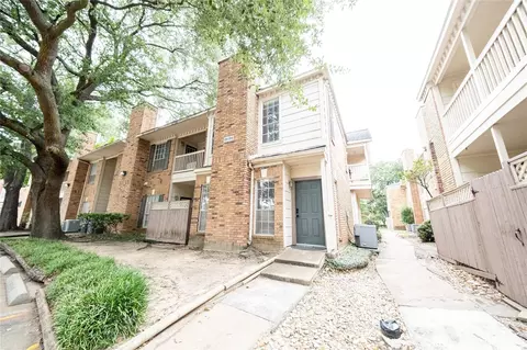 2626 Holly Hall St #1201, Houston, TX 77054