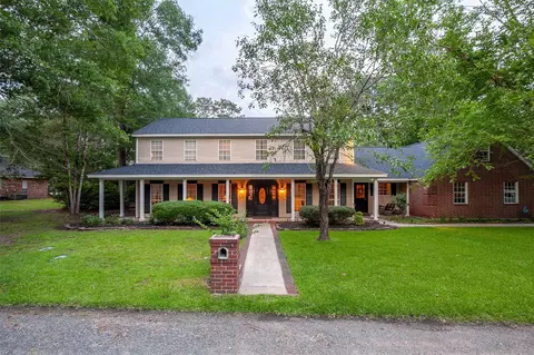 415 Neches Ct, Lumberton, TX 77657