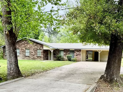 923 N Nellius St, Woodville, TX 75979