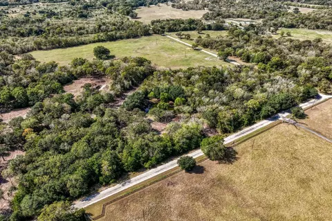 000 Sun Oil Rd, Brenham, TX 77833