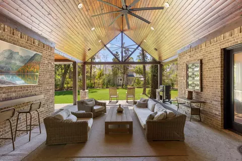 Exterior - 27210 Cass Ct, Spring, TX 77386 photo 9 of 10
