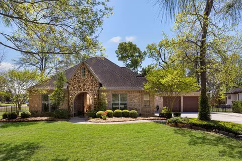 Exterior - 27210 Cass Ct, Spring, TX 77386 photo 4 of 10
