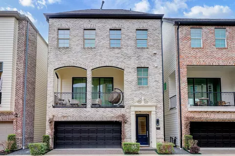 10923 Grove Tree Ln, Houston, TX 77043