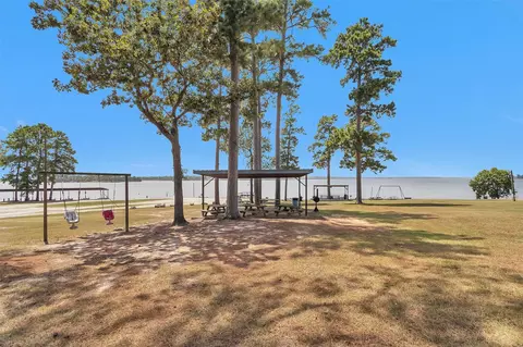 308 N Point Dr, Trinity, TX 75862 photo 27