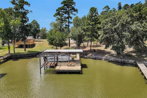 308 N Point Dr, Trinity, TX 75862 photo 12