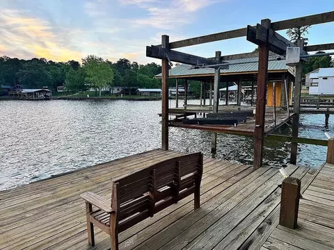 308 N Point Dr, Trinity, TX 75862 photo 9