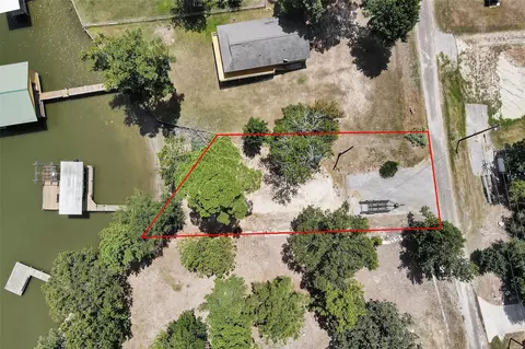 308 N Point Dr, Trinity, TX 75862 photo 13