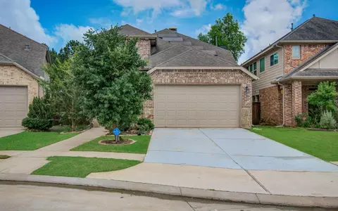 3730 Bach St, Iowa Colony, TX 77583