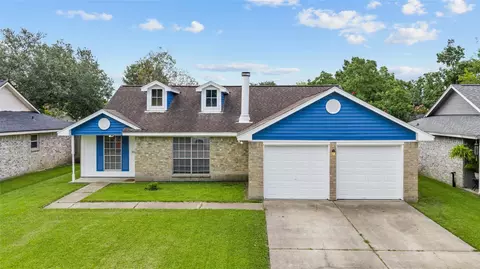 3105 Wood Fox Dr, Alvin, TX 77511