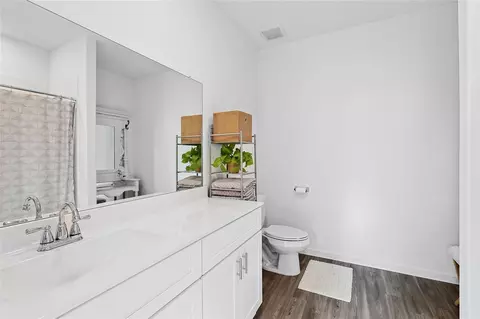 Bath - 16106 Elbridge Ct, Conroe, TX 77302 photo 1 of 2