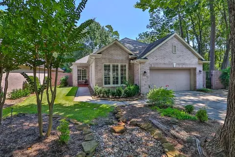 2 E Sienna Pl, Spring, TX 77382 photo 1