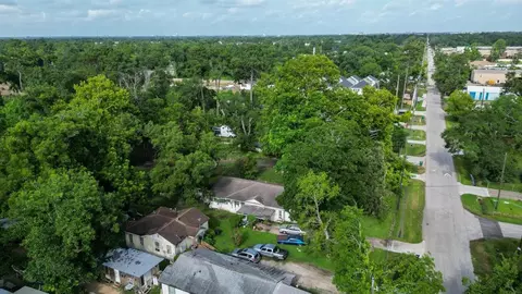 1321 De Soto St, Houston, TX 77091