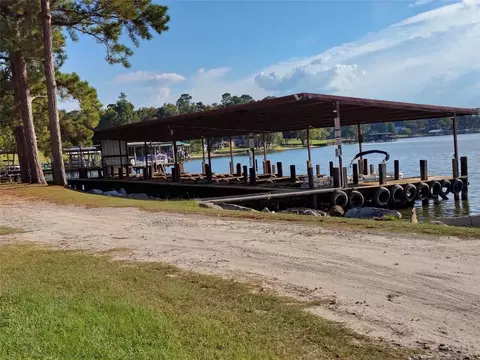 Exterior - 404 Lakeside Loop, Trinity, TX 75862 photo 1 of 7