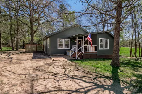 4 Jackson Rd, Huntsville, TX 77320