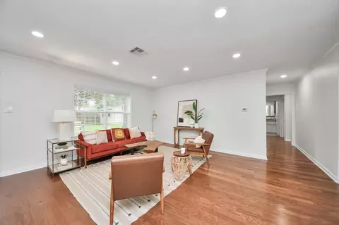 9606 Rockhurst Dr, Houston, TX 77080
