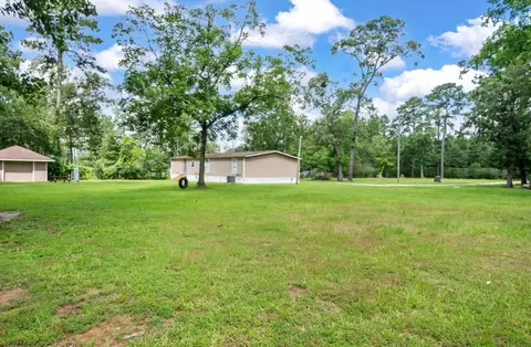 4165 Fm 2693 Rd W, New Waverly, TX 77358