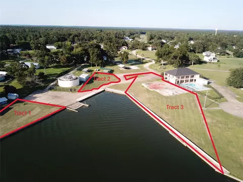 400 Legend Ln, Livingston, TX 77351