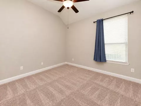Bedroom - 3718 Pinebrook Hollow Ln, Spring, TX 77386 photo 3 of 6