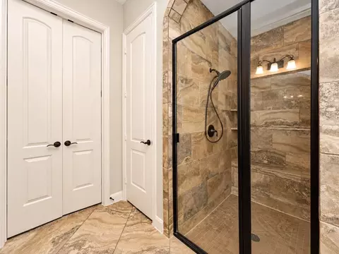Bath - 3718 Pinebrook Hollow Ln, Spring, TX 77386 photo 5 of 5