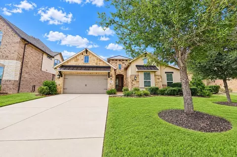 Exterior - 3718 Pinebrook Hollow Ln, Spring, TX 77386 photo 2 of 11