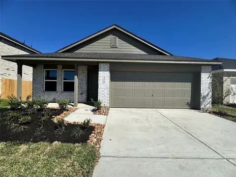 916 Constitution Dr, Bay City, TX 77414