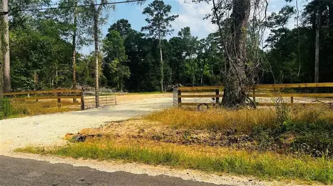 1655 Clark Rd, Plantersville, TX 77363