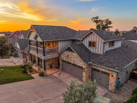 Exterior - 12469 Pebble View Dr, Conroe, TX 77304 photo 9 of 10