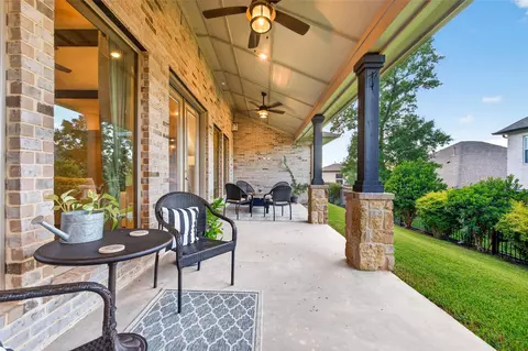 Exterior - 12469 Pebble View Dr, Conroe, TX 77304 photo 4 of 10