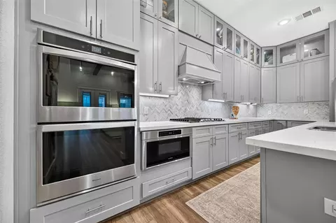Kitchen - 12469 Pebble View Dr, Conroe, TX 77304 photo 6 of 6