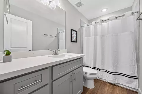 Bath - 12469 Pebble View Dr, Conroe, TX 77304 photo 7 of 8