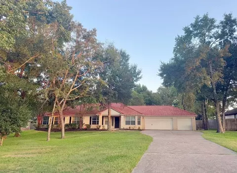 18917 Harbor Side Blvd, Montgomery, TX 77356