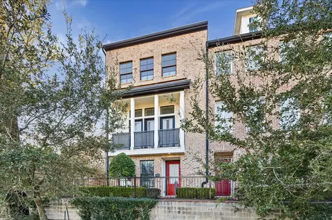 9682 Knight Rd, Houston, TX 77045