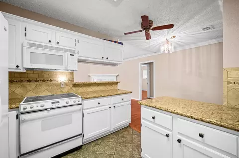 Kitchen - 6903 Bullinger Dr, Spring, TX 77379 photo 2 of 3