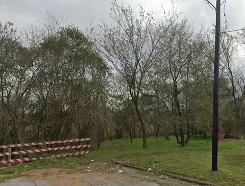1518 E 33rd St, Houston, TX 77022