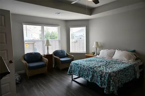 Bedroom - 2441 Shellcracker Dr, Conroe, TX 77384 photo 2 of 8
