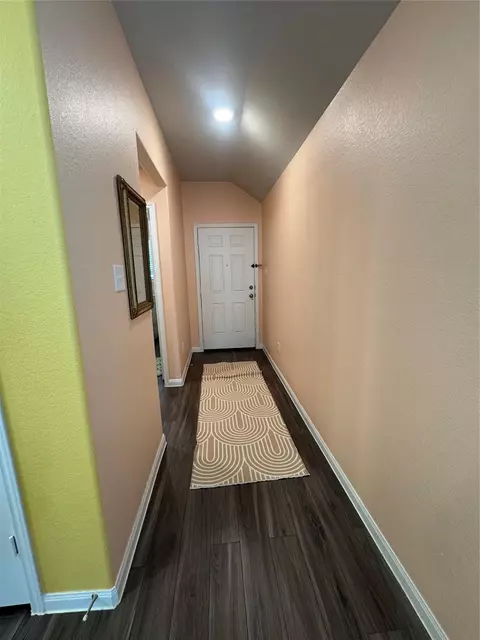 Entry Way - 2441 Shellcracker Dr, Conroe, TX 77384 photo 2 of 3