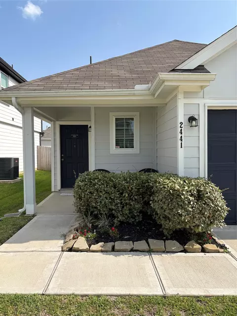 Exterior - 2441 Shellcracker Dr, Conroe, TX 77384 photo 3 of 7