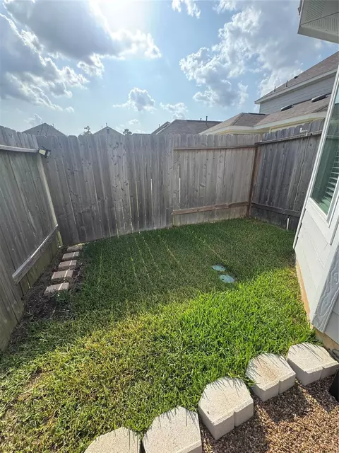 Exterior - 2441 Shellcracker Dr, Conroe, TX 77384 photo 6 of 7